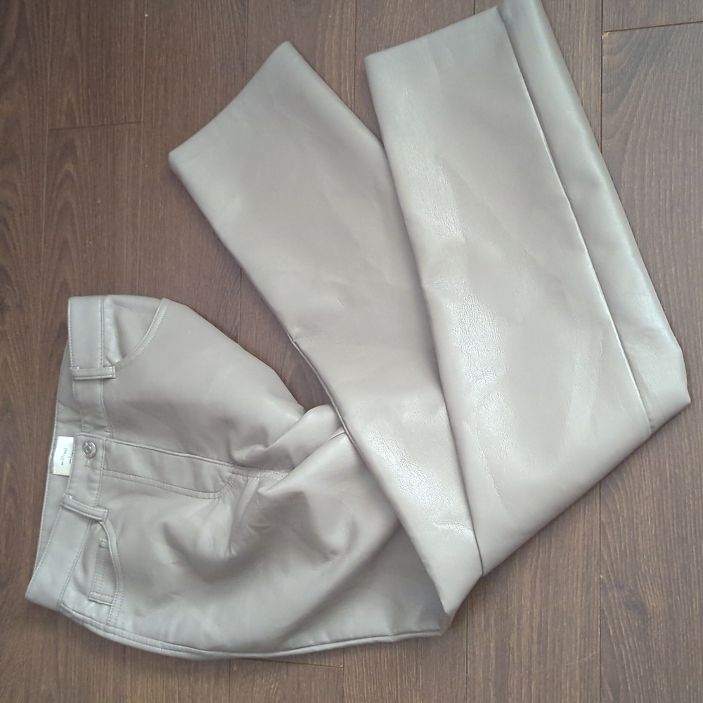 WILFRED x ARITZIA The Melina Pant High Waisted Vegan Leather - Picture 7 of 10